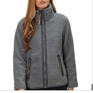 Women’s Patagonia Gray Divided Sky Sherpa Fleece Jacket Medium